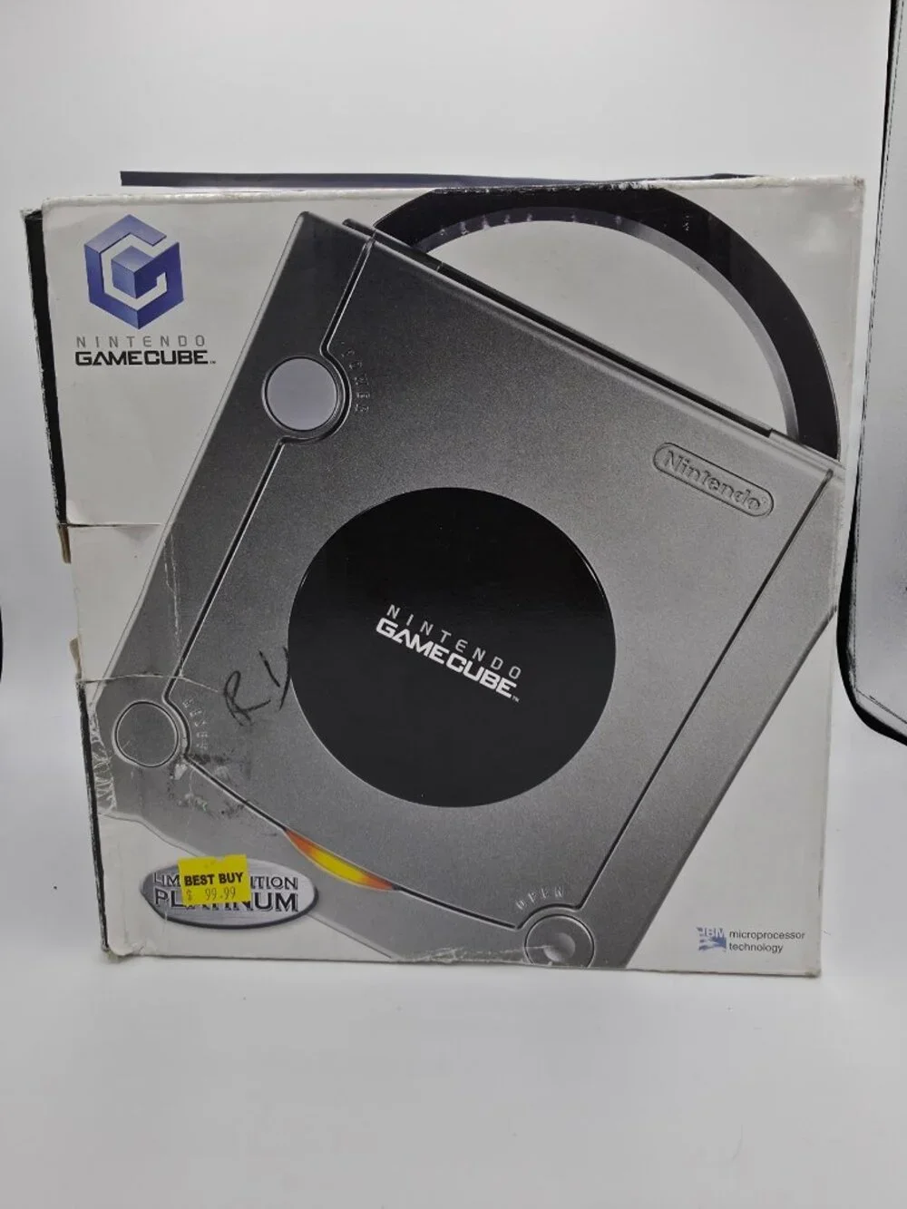 Nintendo GameCube Platinum Edition in box